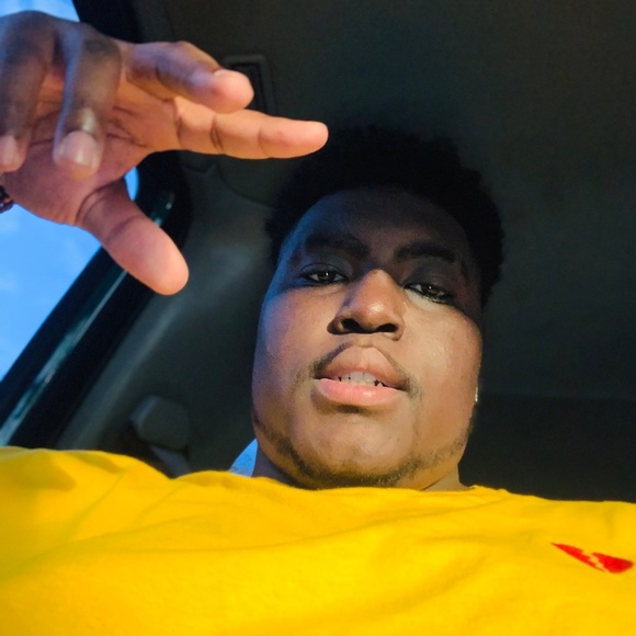 Meet your Posher, Jaylem - Picture 2 of 2